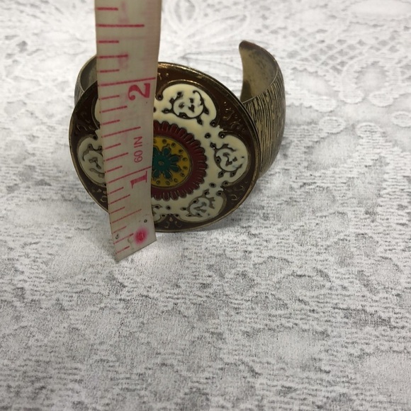Upcycled enamel medallion statement cuff bracelet boho free spirit - Picture 6 of 6